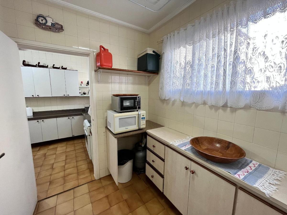 Super Aconchegante E Espacoso - Sacada Ampla E Perto Da Praia - Super Confortavel - Ap. 13 - Ed. Maison Du Parc Guaruja Ngoại thất bức ảnh